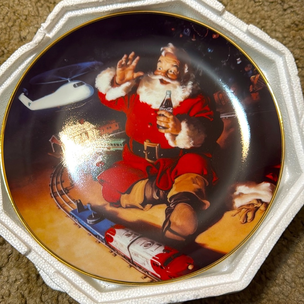 Christmas’s Coca-Cola plate